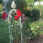 Bezaubernde Mit Rosengarten Waldershof