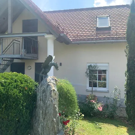 Bezaubernde Mit Rosengarten Waldershof
