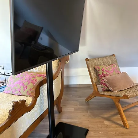 Bezaubernde Mit Rosengarten Apartmán *
